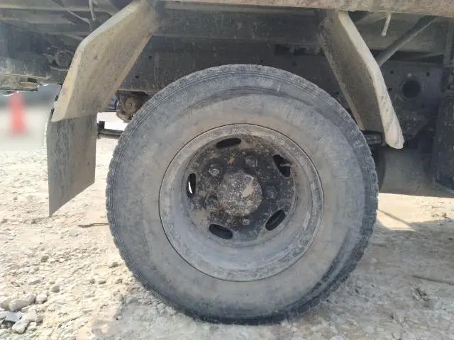 いすゞ エルフ KC-NKR66ED(2WD)の写真45