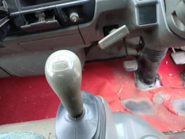 三菱 キャンター KK-FE51CBD(2WD)の写真9