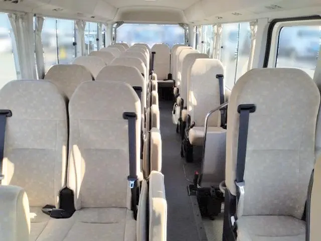 トヨタ コースター SKG-XZB70(2WD)の写真16