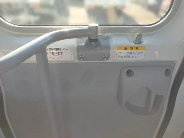 トヨタ コースター SKG-XZB70(2WD)の写真28