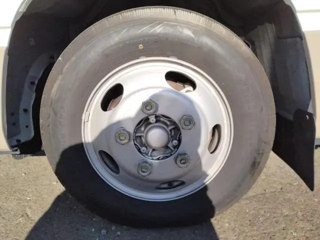 トヨタ コースター SKG-XZB70(2WD)の写真48