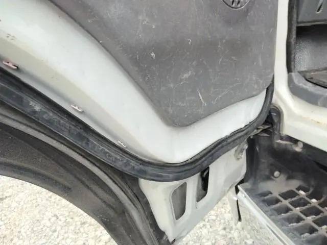 いすゞ エルフ TRG-NJR85A(2WD)の写真23