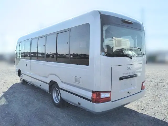 トヨタ コースター SDG-XZB70(2WD)の写真6