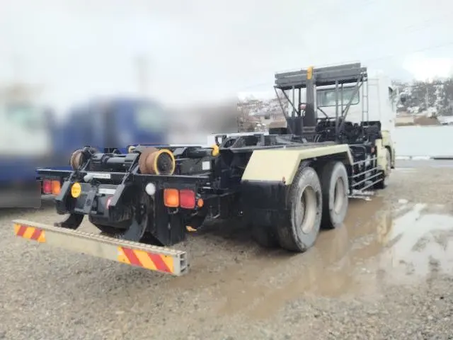 ＵＤ クオン ADG-CW4YL(2WD)の写真5