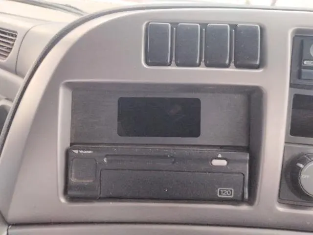 ＵＤ クオン ADG-CW4YL(2WD)の写真8