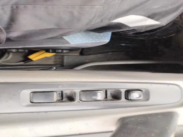 ＵＤ クオン ADG-CW4YL(2WD)の写真18