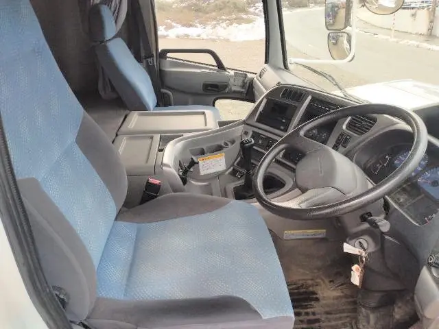 ＵＤ クオン ADG-CW4YL(2WD)の写真19