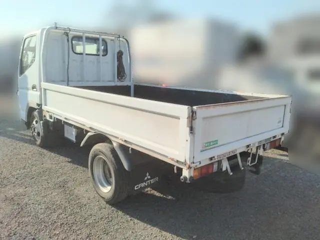 三菱 キャンターガッツ KG-FB70AA(2WD)の写真6