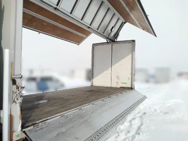 いすゞ フォワード PKG-FRR90S2(2WD)の写真16