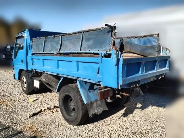 いすゞ エルフ KC-NKR66ED(2WD)の写真6