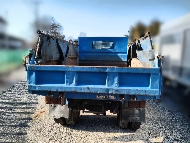 いすゞ エルフ KC-NKR66ED(2WD)の写真20