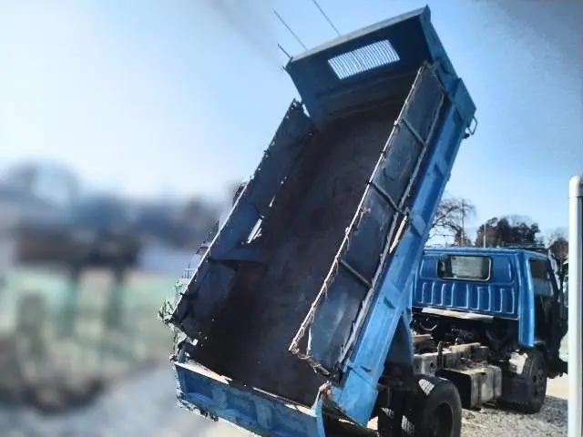 いすゞ エルフ KC-NKR66ED(2WD)の写真25