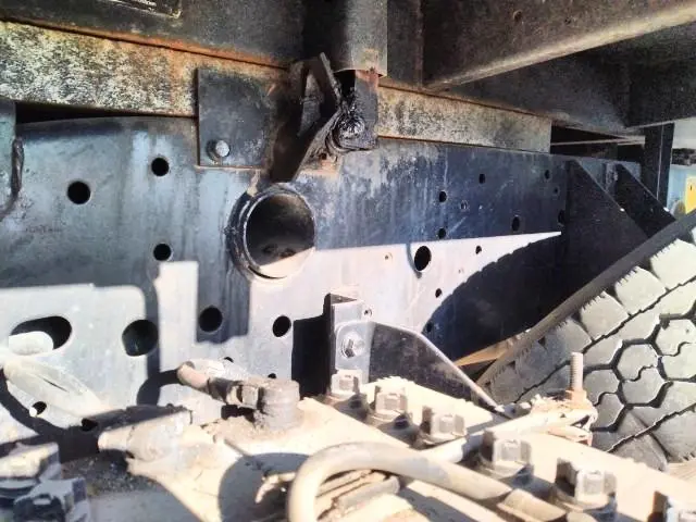 いすゞ エルフ KC-NKR66ED(2WD)の写真34