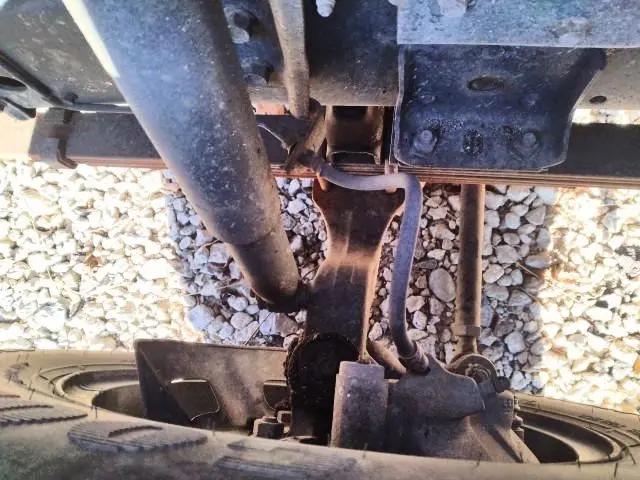 いすゞ エルフ KC-NKR66ED(2WD)の写真35