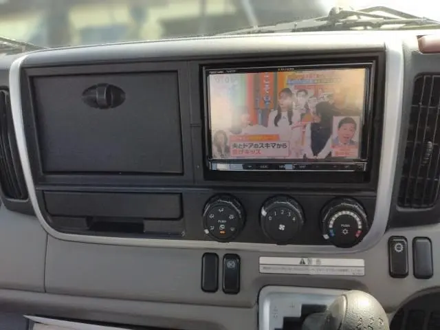三菱 キャンター TPG-FEB80(2WD)の写真9