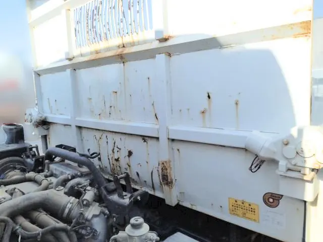 いすゞ フォワード 2RG-FRR90S2(2WD)の写真21