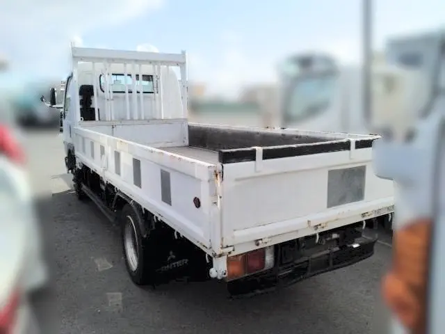 三菱 キャンター KC-FE637E(2WD)の写真6