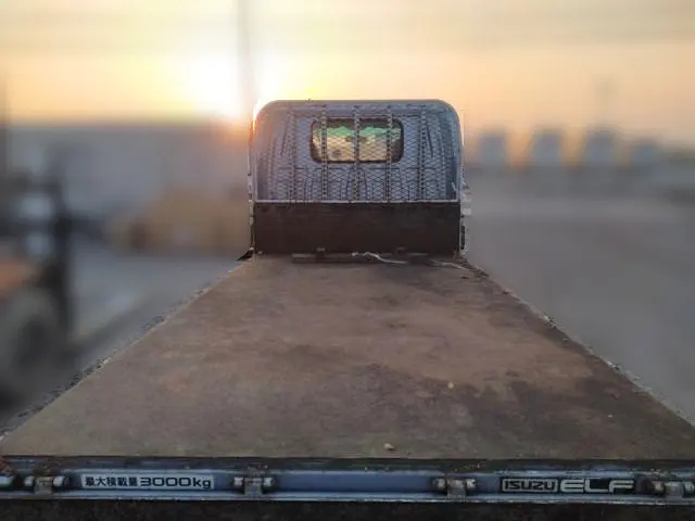 いすゞ エルフ KC-NKR71ER(2WD)の写真21