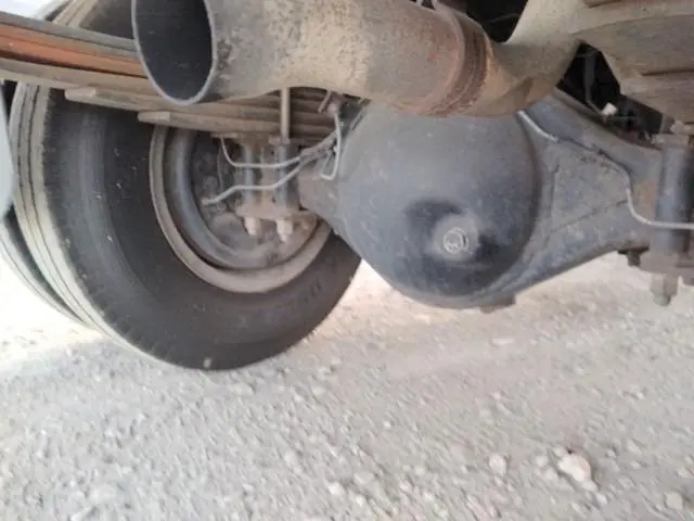 いすゞ エルフ KC-NKR71ER(2WD)の写真28