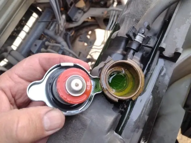 いすゞ エルフ KC-NKR71ER(2WD)の写真39