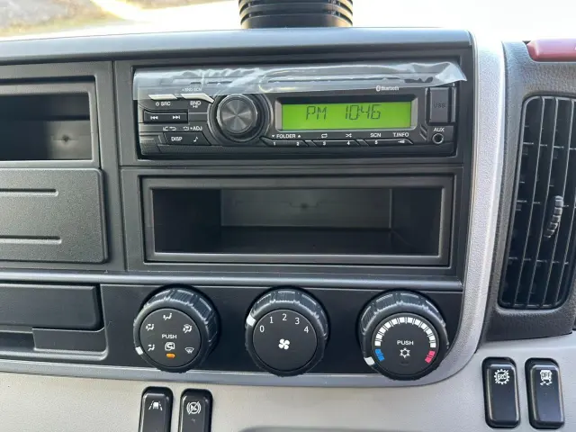 三菱 キャンター 2RG-FEA20(2WD)の写真9