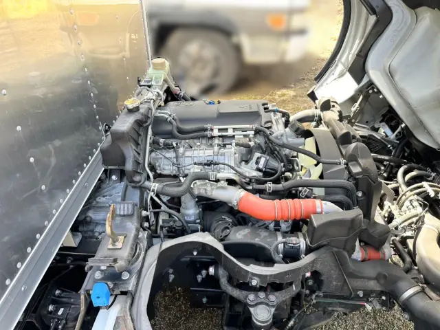 三菱 キャンター 2RG-FEA20(2WD)の写真18