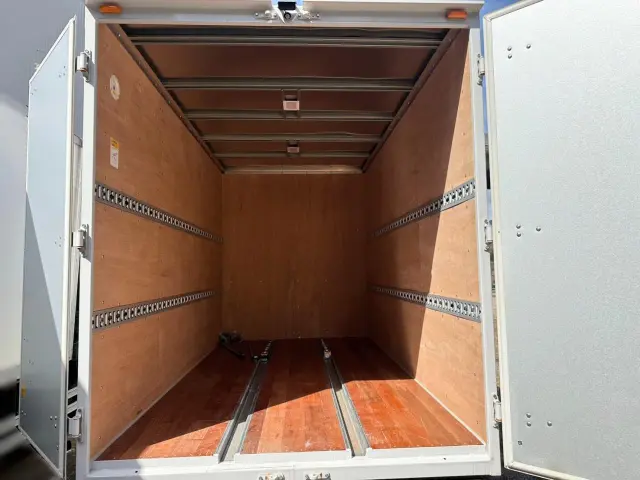 三菱 キャンター 2RG-FEA20(2WD)の写真21