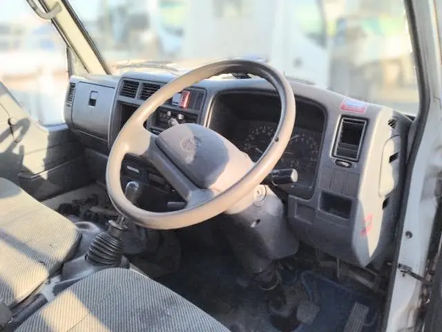 トヨタ トヨエース GB-YY211(2WD)の写真13