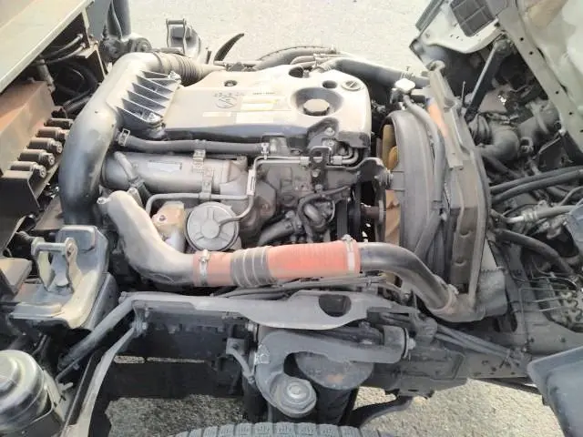 いすゞ エルフ BKG-NKR85AN(2WD)の写真24