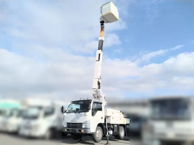 いすゞ エルフ BKG-NKR85AN(2WD)の写真27