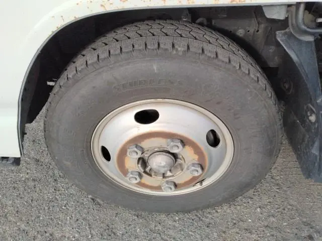 いすゞ エルフ BKG-NKR85AN(2WD)の写真45