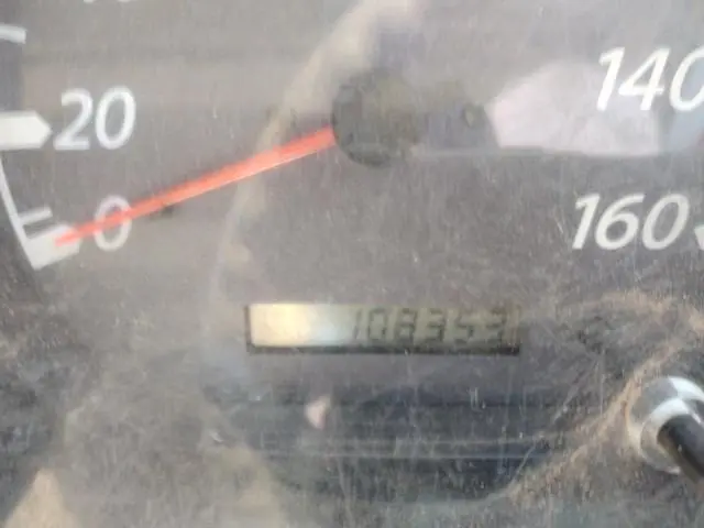 いすゞ エルフ PB-NKR81AR(2WD)の写真12