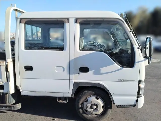 いすゞ エルフ PB-NKR81AR(2WD)の写真26