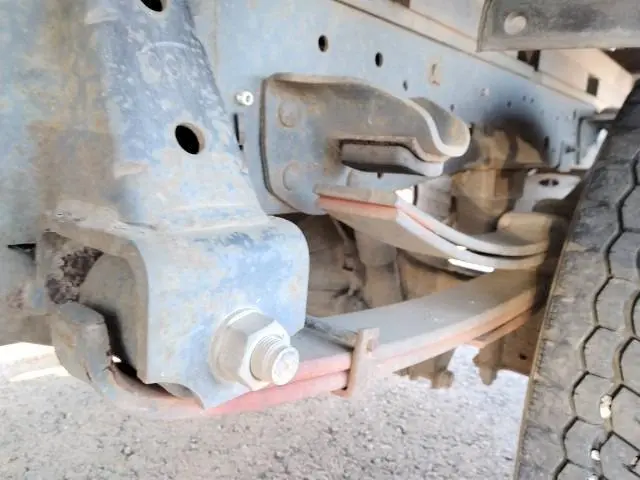 いすゞ エルフ PB-NKR81AR(2WD)の写真30