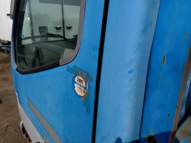 三菱 キャンター KC-FE507B(2WD)の写真15