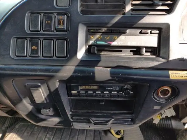 いすゞ フォワード ADG-FRR90C3S(2WD)の写真8