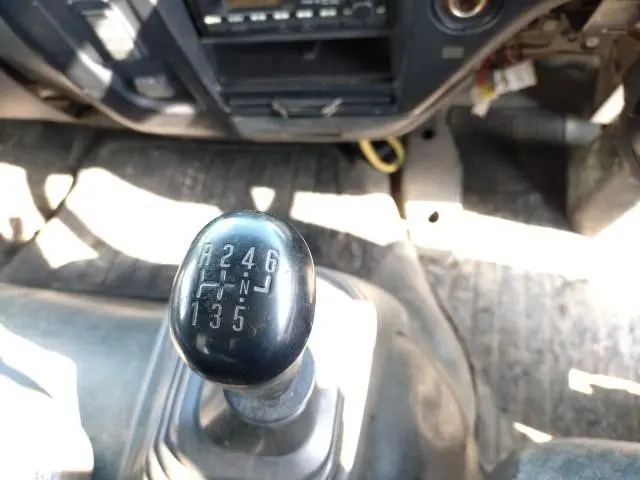 いすゞ フォワード ADG-FRR90C3S(2WD)の写真9