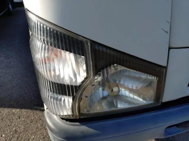 いすゞ エルフ PB-NKR81AN(2WD)の写真19