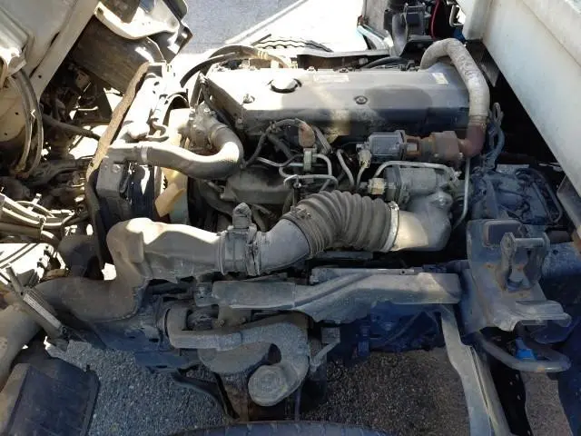 いすゞ エルフ PB-NKR81AN(2WD)の写真30