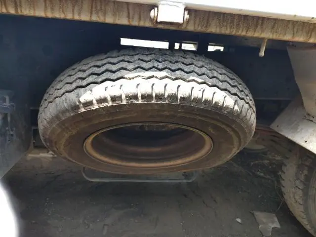 いすゞ エルフ PB-NKR81AN(2WD)の写真45