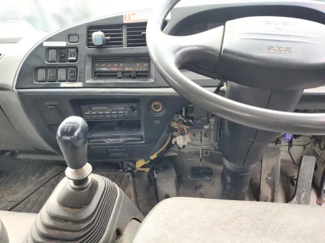 いすゞ フォワード PB-FRR35C3S(2WD)の写真7