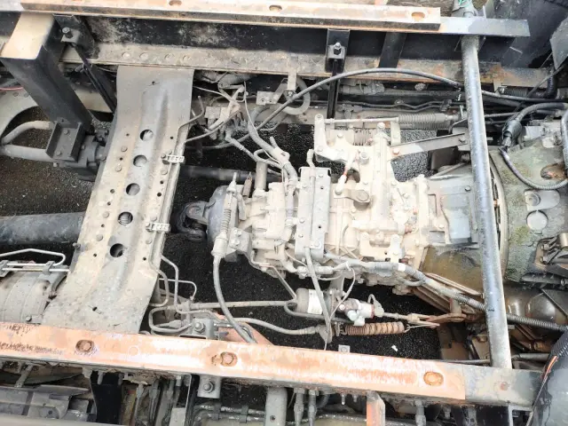 いすゞ フォワード PB-FRR35C3S(2WD)の写真32