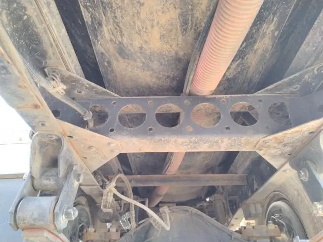 いすゞ エルフ BKG-NKR85AN(2WD)の写真26