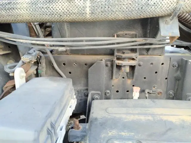 いすゞ エルフ BKG-NKR85AN(2WD)の写真30