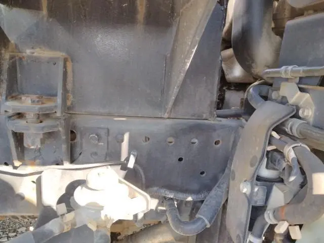 いすゞ エルフ BKG-NKR85AN(2WD)の写真32