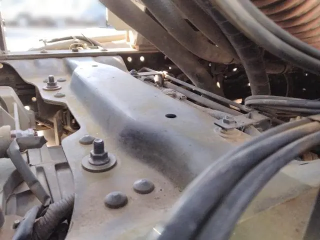 いすゞ エルフ BKG-NKR85AN(2WD)の写真34