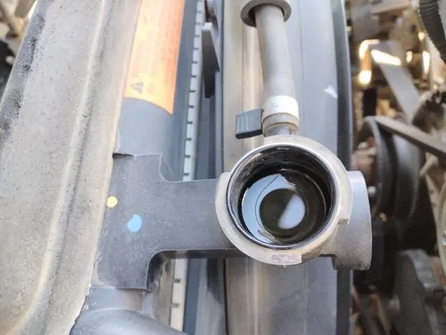 いすゞ エルフ BKG-NKR85AN(2WD)の写真44