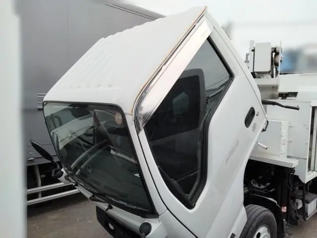 いすゞ エルフ TKG-NKR85AN(2WD)の写真32