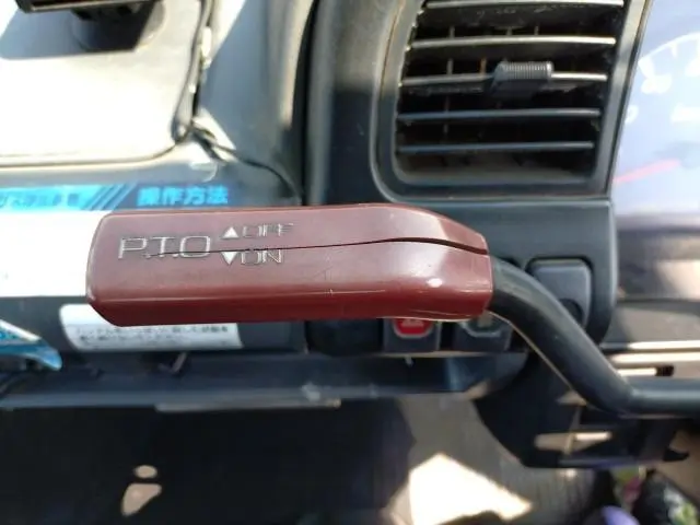 いすゞ エルフ PB-NKR81AN(2WD)の写真11