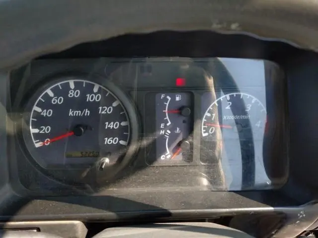 いすゞ エルフ PB-NKR81AN(2WD)の写真13